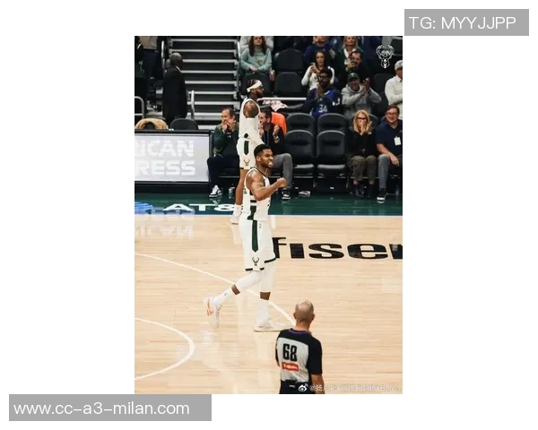 字母哥上半场表现抢眼8投5中贡献16分3篮板1助攻2抢断引领球队奋勇争先 字母哥上半场表现抢眼8投5中贡献16分3篮板1助攻2抢断引领球队奋勇争先