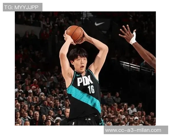 杨瀚森在第三节表现出色应该在第四节继续上场争取胜利