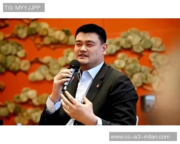 姚明前队友郑志龙揭秘姚明对日本主帅霍瓦斯的兴趣与高层对本土教练的偏好